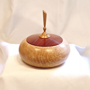 Maple Box w/Bloodwood Top & Maple finial. 1104-1 Top Closed