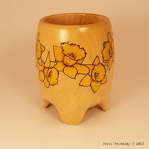 Maple Cup with Daffodils