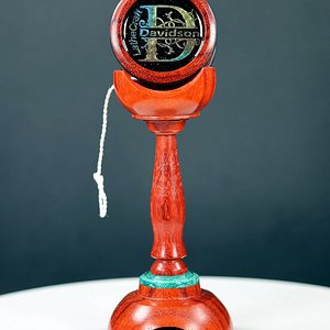 Padauk yo-yo & vertical display