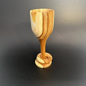 Peach goblet with captive ring