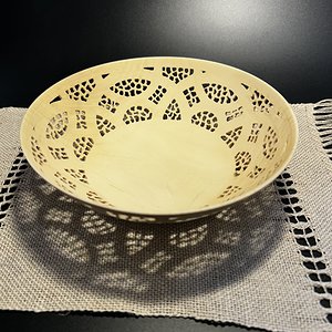 Pierced Holly Bowl - Overlapping Rings