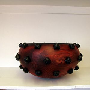 Studded bowl in Cedar