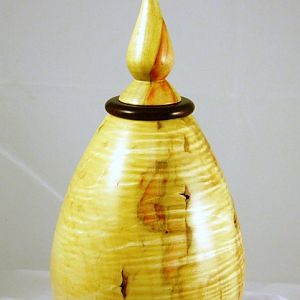 Box Elder Vase with Finial