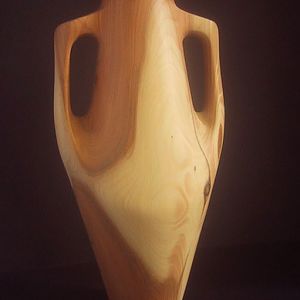 Yew amphora