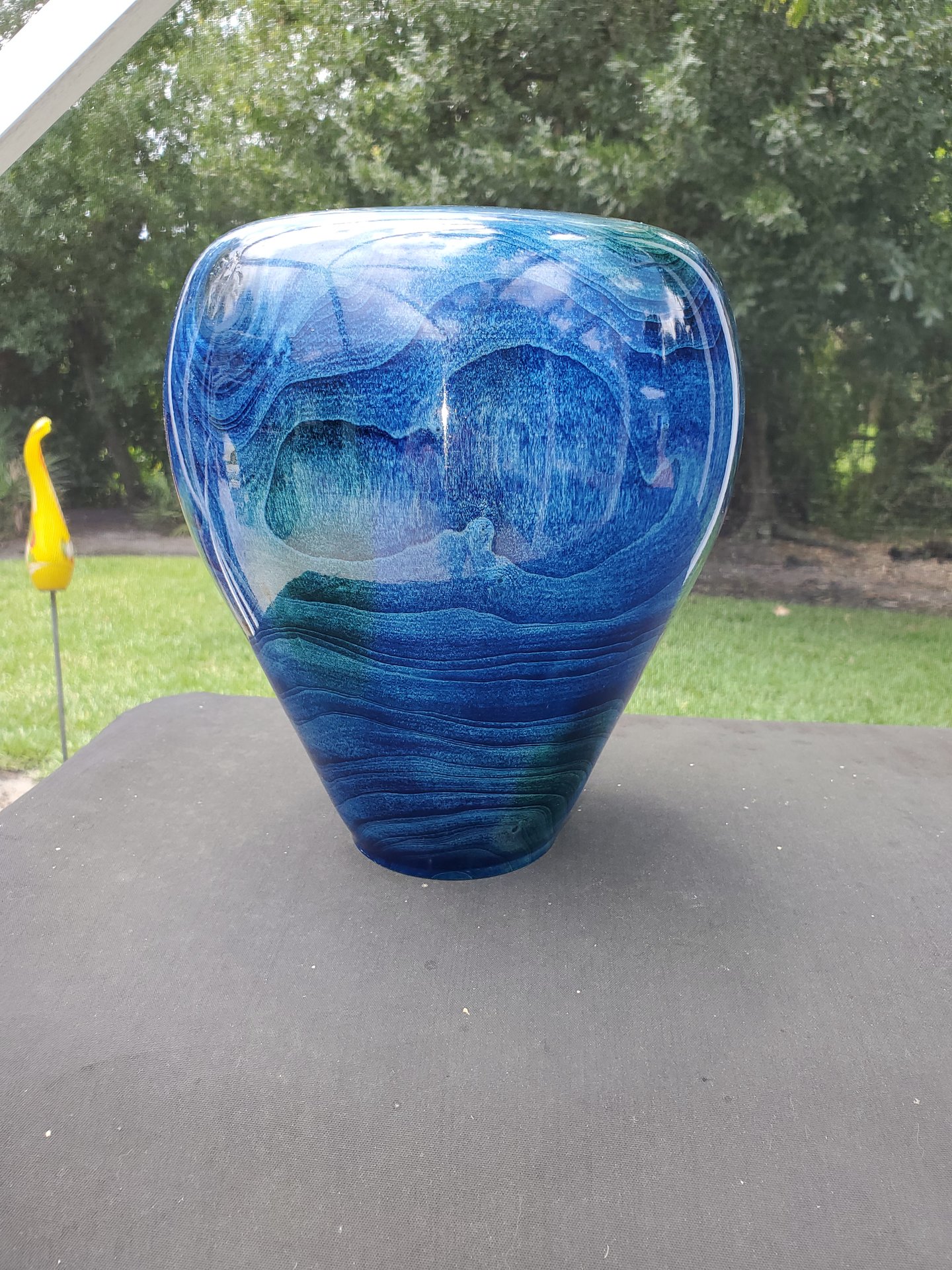 Hollow form in blue