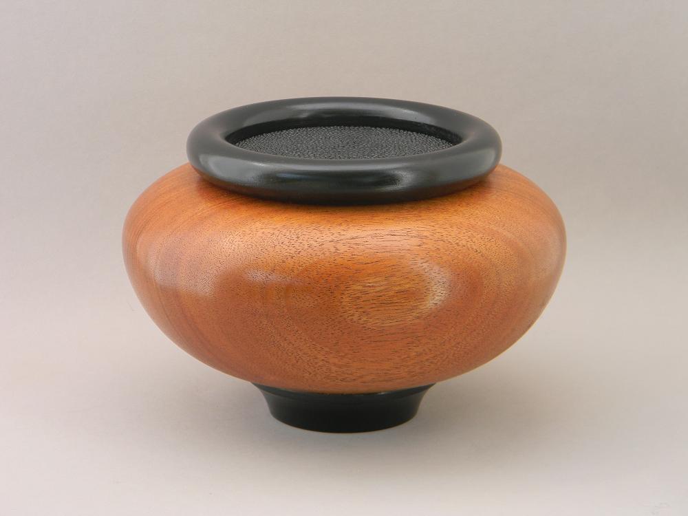 Mahogany keepsake urn
