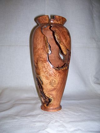 mesquite vase with voids
