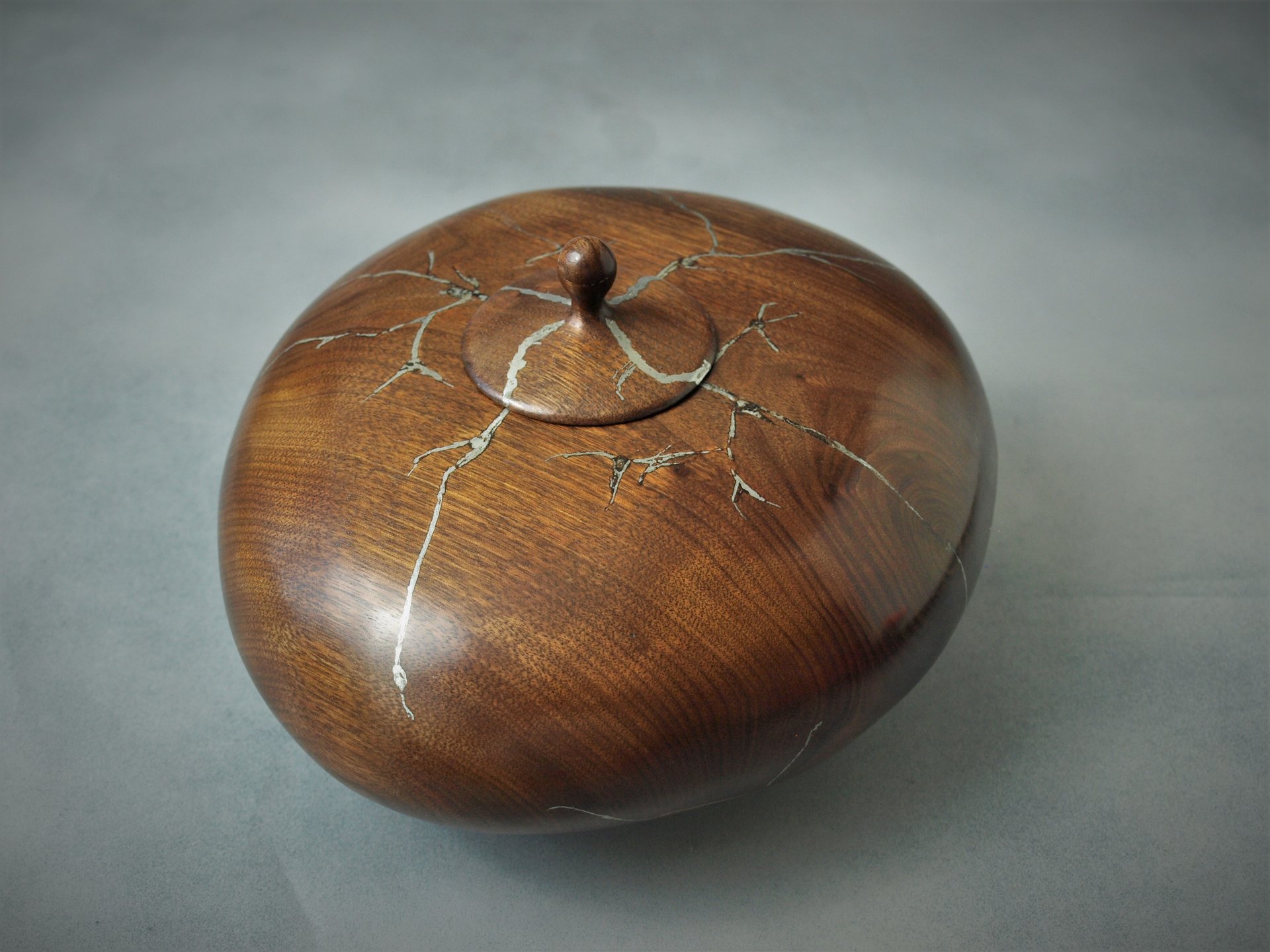 Oblong walnut hollow form