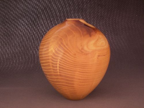 Osage orange vessel with lacquer