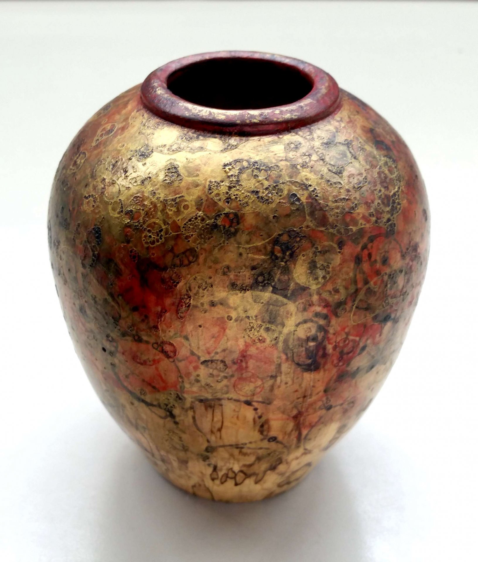 Red Effervescent Vase