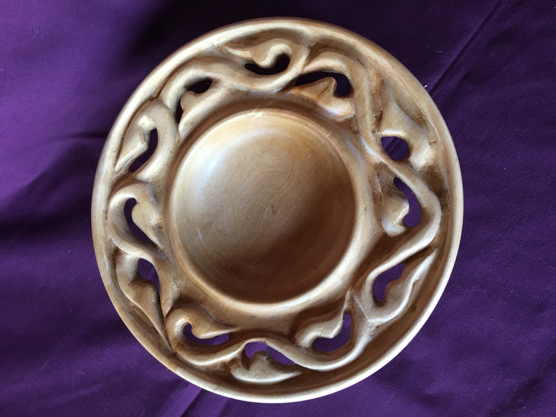 vined bowl top view