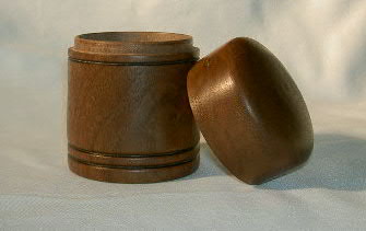 Walnut Lidded Box (cap off)