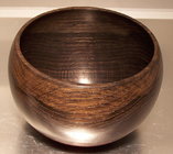 Oak-wood bowl.jpg Oak-wood bowl.jpg