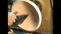 Al Hockenbery - Mounting and turning a dried bowl [sCZWsHB4vlM - 1328x747 - 30m06s].png