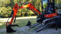 trackhoe_unload_20190906_170103_jpg.jpg
