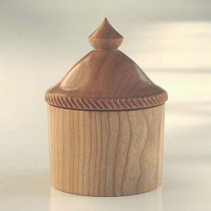 Cherry lidded box