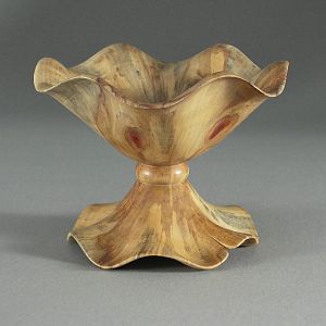 Wavy Pedastal Bowl