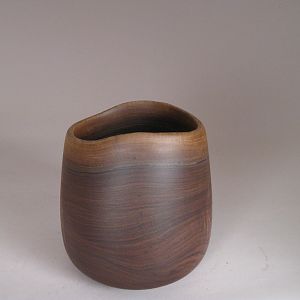 black walnut pot