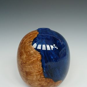 Electric blue/burr elm hybrid ovoid form