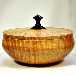 Lidded Maple Bowl w/Fiddleback Figure & African Blackwood finial. 1204-