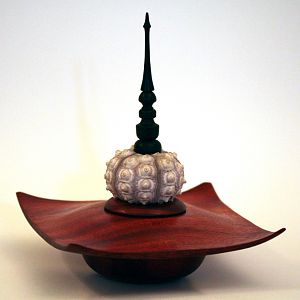 Urchin-lidded  Bowl