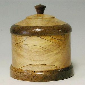Maple/walnut Lidded Box