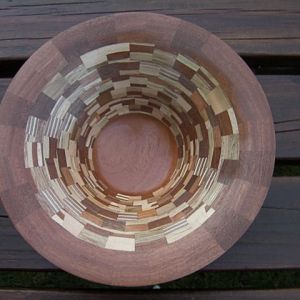 24 segmented shallow dish