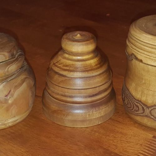 Lidded boxes