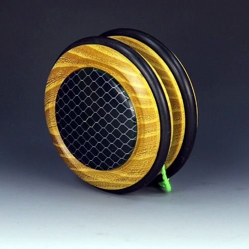 Unusual Yo-Yo turning