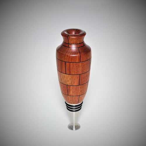 Segmented bottle stopper