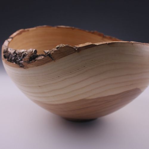 Natural aedge Honey Locust Bowl