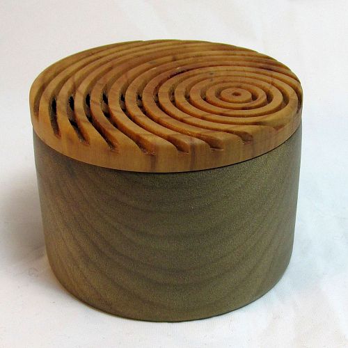 Lidded Box 02