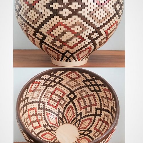 Looped Pattern Bowl