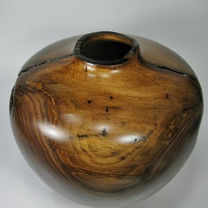 Walnut Hollow Form