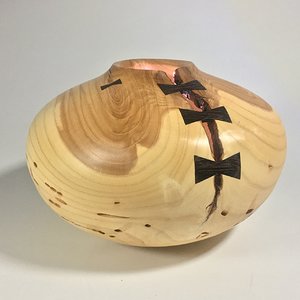 Wormy Ash Hollowform, with Pewas