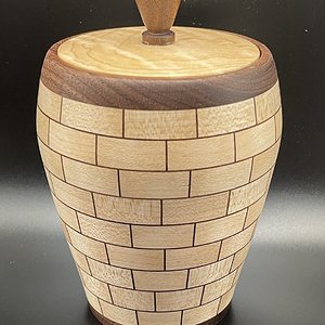 Segmented Maple and Walnut Box