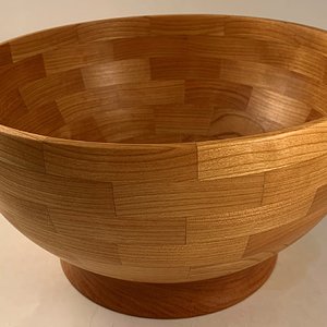Large salad bowl, solid cherry base and cherry rings, 12 segments per ring