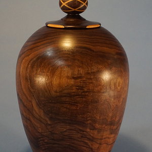 Serial 23033 Model UWDT0715000 Walnut Cremation Urn