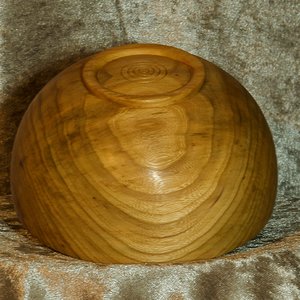 7x4 Pecan Calabash (bottom view)