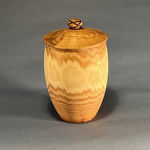 Serial 24019 Model CODH0608 Red oak Lidded Box