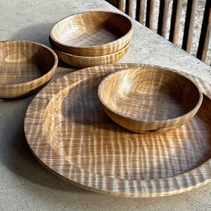 Curly Maple platter and matching bowls
