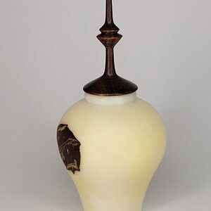 Small hollow form
