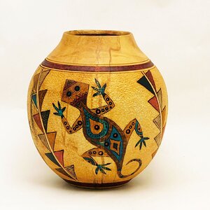 Southwest pottery illusion