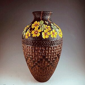 Flower basket/vase