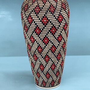 11” vase