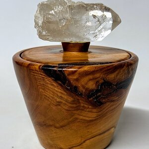 Apple box with stone finial