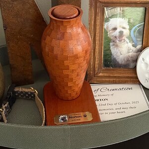 Pet Urn