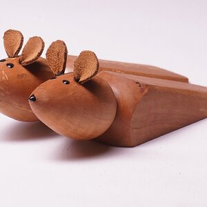 mouse doorstop