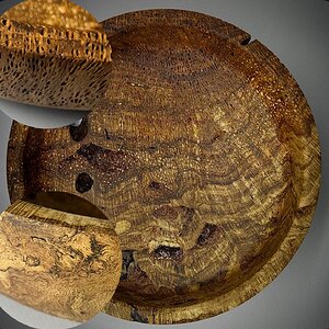 Shallow red oak burl bowl 3 of 3