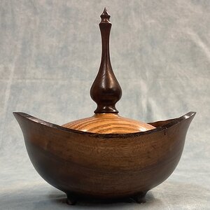 Natural Edge With Lid